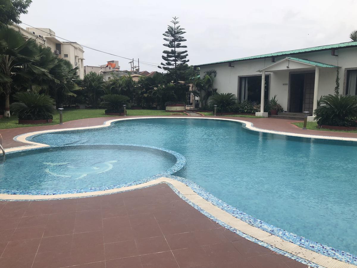 Chanakya Bnr Hotel Puri Esterno foto
